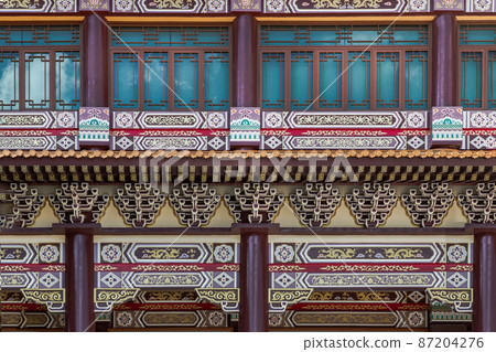 Architecture of Taiwanese style at Fo Guang San Temple. 87204276