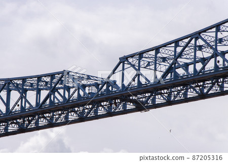 Close up details of blue steel Middlesborough Transporter Bridge, UK 87205316