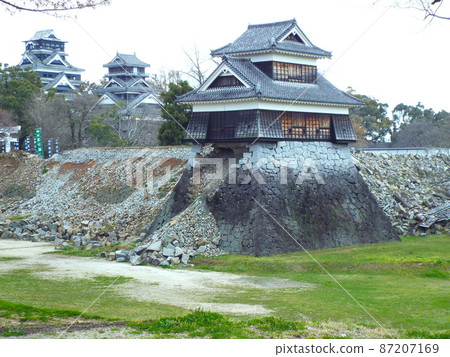 Kumamoto Castle collapsed by the earthquake Kumamoto Castle collapsed by the earthquake 87207169
