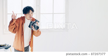 Photographer to shoot 87207377