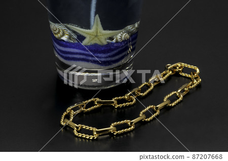 Gold necklace 87207668