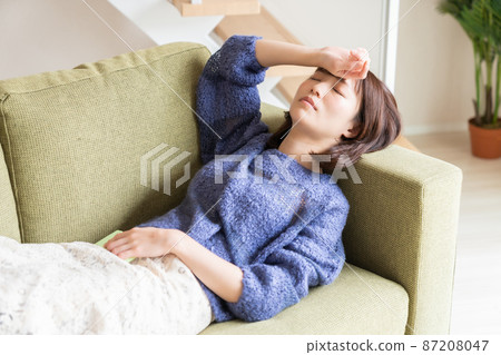 累了的女人 87208047