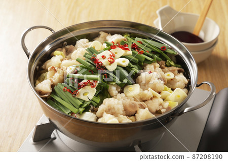 Hakata style motsunabe Hakata style motsunabe 87208190