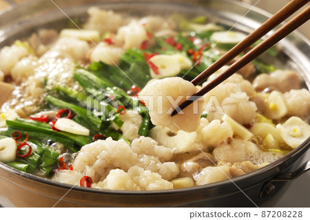 Hakata style motsunabe Hakata style motsunabe 87208228