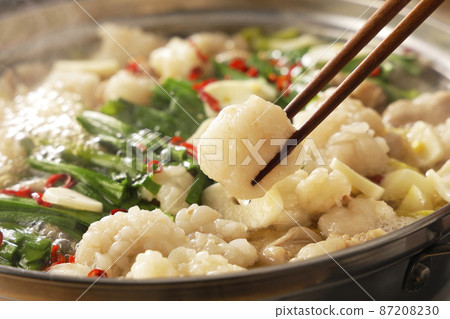 Hakata style motsunabe Hakata style motsunabe 87208230