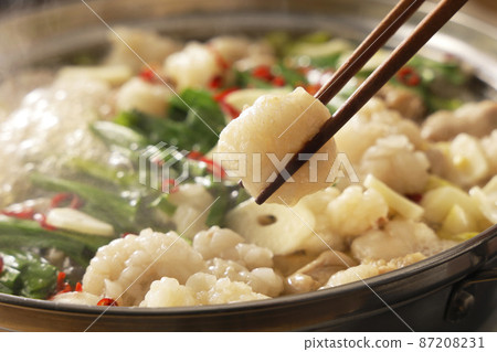 Hakata style motsunabe Hakata style motsunabe 87208231