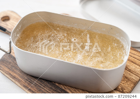 Ginger ale jelly made with Mestin 87209244