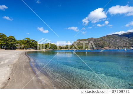 Beautiful spring sea and sandy beach Mihamamisaki, Heda, Numazu City, Shizuoka Prefecture Beautiful spring sea and sandy beach Mihamamisaki, Heda, Numazu City, Shizuoka Prefecture 87209781
