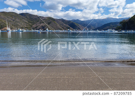 靜岡縣沼津市邊田市美麗的春海和沙灘美浜岬 87209785