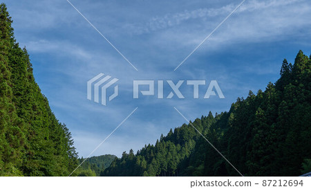 日本山和天空的看法 87212694
