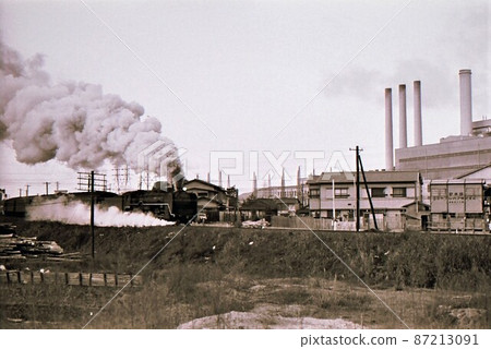 1968 c62 passenger car train Kure Line Hiro Station Hiroshima Prefecture record photo 1968 c62 passenger car train Kure Line Hiro Station Hiroshima Prefecture record photo 87213091