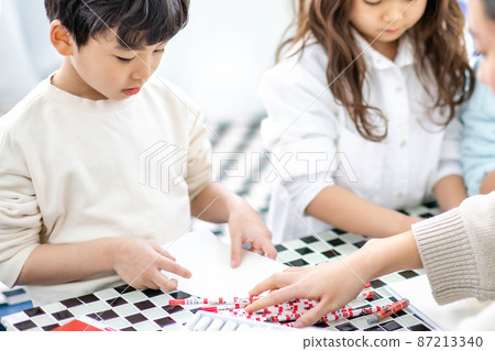 兒童教育繪畫情感藝術 87213340