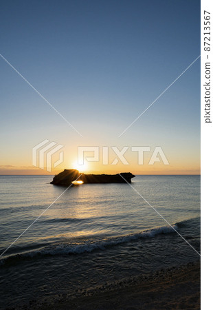 Dusk of Okinawa Watariwa Beach Dusk of Okinawa Watariwa Beach 87213567