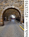 A passage with a tunnel 87213793