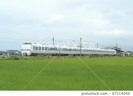 北陸本線野野市松東JR西683系列S11編隊(金澤)嘉悅 87214049