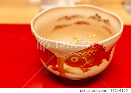 Japanese food bowl 87214135