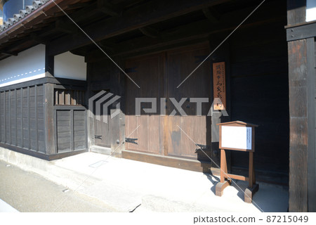 三重縣伊賀市成瀨平馬家長屋門 87215049