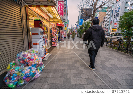 Japan's Tokyo cityscape Over 30% of severely ill bed usage rate E. Rapid increase in deaths ... Akihabara ... = February 16 Japan's Tokyo cityscape Over 30% of severely ill bed usage rate E. Rapid increase in deaths ... Akihabara ... = February 16 87215741