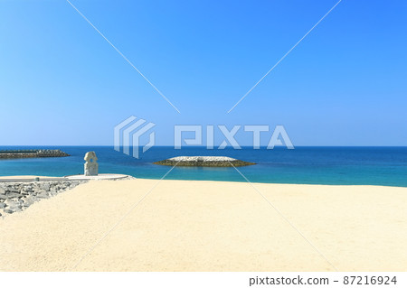 [Ehime Prefecture] Futami Seaside Park under sunny weather 87216924