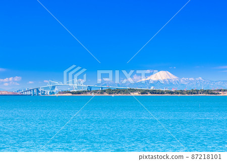 東京門大橋和富士山（從舞濱海岸出發） 87218101