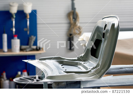 Car element body after painting. Drying parts of the automobile Car element body after painting. Drying parts of the automobile 87221530