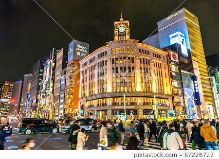 Japan's Tokyo cityscape is over 30%. Rapid increase in deaths ... Ginza is a threatening crowd = 16th Japan's Tokyo cityscape is over 30%. Rapid increase in deaths ... Ginza is a threatening crowd = 16th 87226722