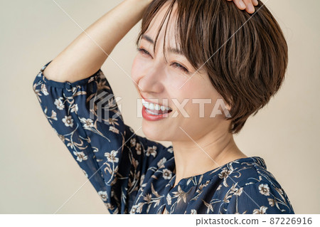 Female beauty beige Female beauty beige 87226916