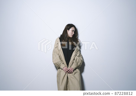 Cool female portrait 87228812