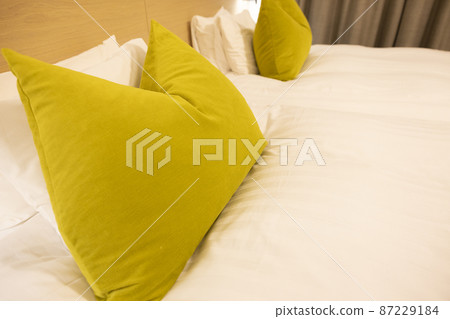 Hollywood twin 87229184