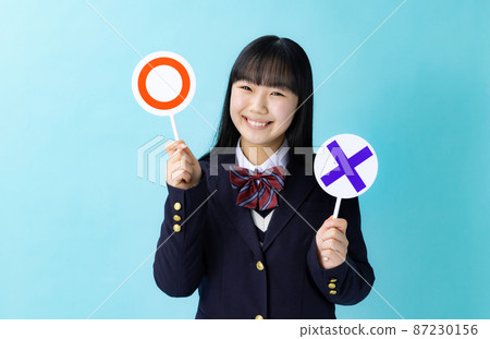初中女學生 87230156