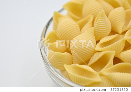 Conchiglie（材料和成分）和一個小玻璃板 87231830
