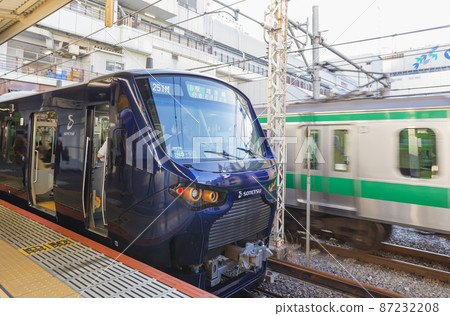 Sotetsu Line Railway Private Railway Sotetsu Blue Shinjuku Station Home Saikyo Line 87232208