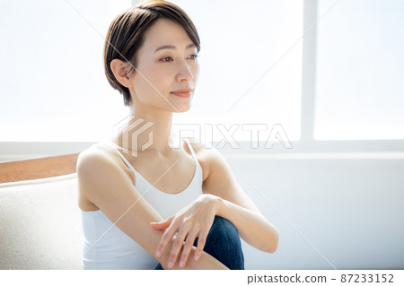 Female beauty is beautiful Female beauty is beautiful 87233152