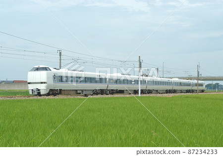 北陸本線加賀笠間三河JR西683系S09機關(金澤)白鷺 北陸本線加賀笠間三河JR西683系S09機關(金澤)白鷺 87234233
