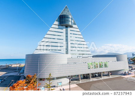 青森縣青森市青森縣觀光信息中心 晴天時的阿斯帕姆 青森縣青森市青森縣觀光信息中心 晴天時的阿斯帕姆 87237943
