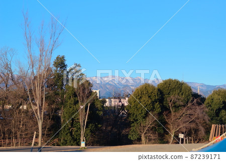 雪山美麗的小山 雪山美麗的小山 87239171