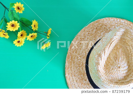 Straw hat sunflower image 87239179