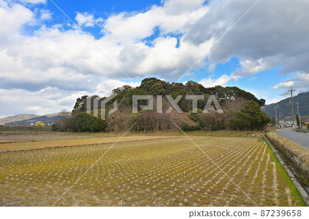 Hashihaka Kofun (Oichi Tomb) Hashinaka, Sakurai City, Nara Prefecture Hashihaka Kofun (Oichi Tomb) Hashinaka, Sakurai City, Nara Prefecture 87239658