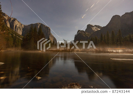 Night view of the Valley View of Yosemite National Park 87243144