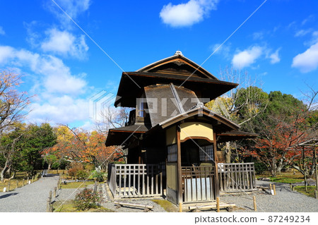 東本願寺 Wataruen 的秋葉景觀 東本願寺 Wataruen 的秋葉景觀 87249234