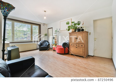 Bright living room in a modern luxury house 87250496