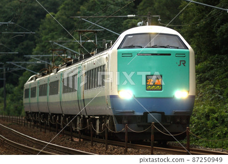 Hokuriku Main Line Tsubata-Kurikara JR East 485 series R22 formation (Niigata) Hokuetsu Hokuriku Main Line Tsubata-Kurikara JR East 485 series R22 formation (Niigata) Hokuetsu 87250949