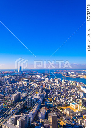 The streets of western Osaka and the port of Osaka 87252736