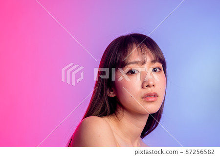 Colorful portrait of a woman Colorful portrait of a woman 87256582