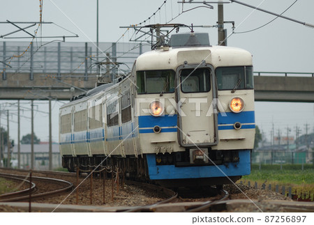 Hokuriku Main Line Kaga-Kasama-Mikawa JR West 475 series A13 + A04 organization (Kanazawa) Hokuriku Main Line Kaga-Kasama-Mikawa JR West 475 series A13 + A04 organization (Kanazawa) 87256897