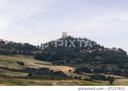 The Rocca di Tentennano - the medieval tower that dominates the village of Rocca d'Orcia. 87257631
