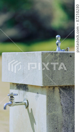 公園綠化和飲水機 公園綠化和飲水機 87258280