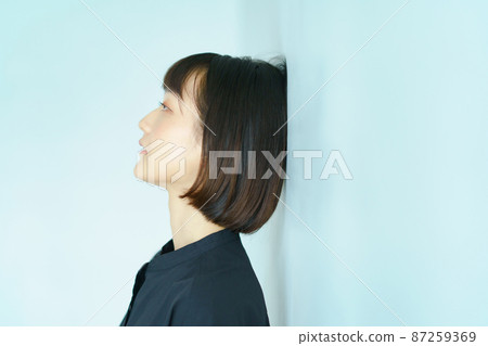 Women's profile 87259369