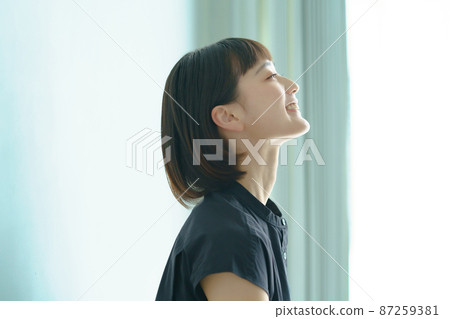 女性的個人資料 女性的個人資料 87259381