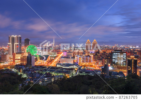 Taipei, Taiwan city skyline in the Xinyi District Taipei, Taiwan city skyline in the Xinyi District 87263705